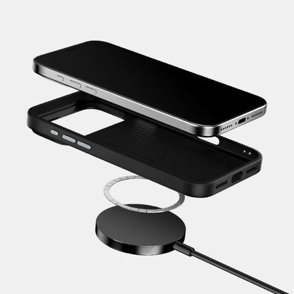 Carbon Pattern Magnetic Case for iPhone 17 – product view 3